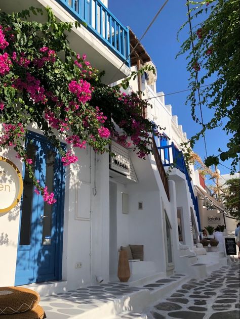 Mykonos, Greece is waiting for you this summer🇬🇷🌴 #summer #mykonos #greece #greecesummer #vacation #mykonosgreece #mykonostown #mykonoslife #mykonosisland #mykonosvillas #mykonosluxury #mykonosluxuryvillas #mykonos2019 #MUKOvOS #uúkovos #mykonoscollection #mykonosbeach #mykonosbeaches #mykonosbeachclub #littlevenice #damestravel #sheisnotlost #travelgirlsgo #travelgirls #travelrepost #mykonosstreetlifestyle #dametraveler #travelingperfection #mykonosblue Mamma Mia Aesthetic, Mia Aesthetic, Aesthetic Greek, Aesthetic Greece, Luxury Concierge, Greece Aesthetic, Greek Villas, Mykonos Town, Mykonos Island