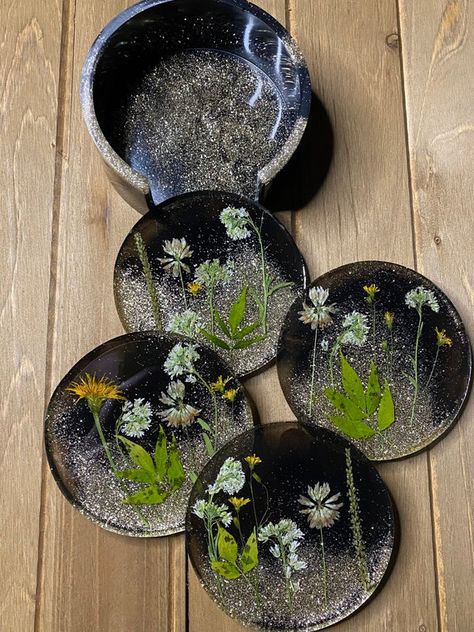 Hey, I found this really awesome Etsy listing at https://www.etsy.com/listing/1060729316/black-and-gold-floral-coasters Dried Flower Coasters, Floral Coasters, Flower Coasters, Coaster Holder, How To Preserve Flowers, Gold Floral, Coasters Set, Dried Flower, Pressed Flowers