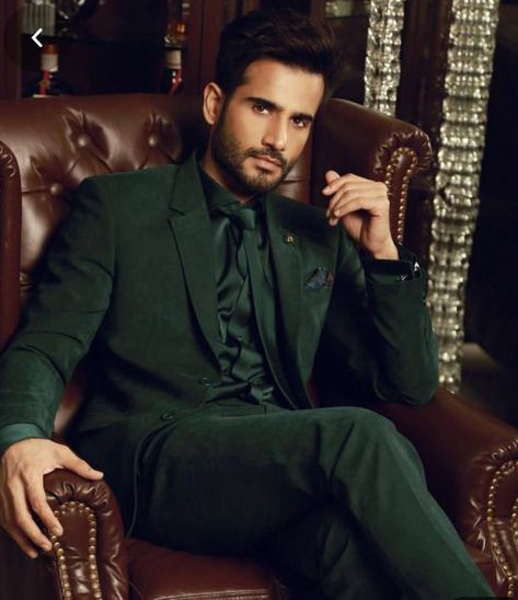 Karan Tacker, Hot Haircuts, Actor Picture, Handsome Actors, Unique Hairstyles, Best Model, Well Dressed Men, Hair Pictures, Pinterest Girls