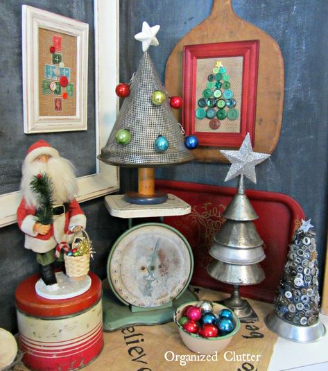 Re-Purposed Alternative Christmas Tree Vignette www.organizedclutterqueen.blogspot.com Alternative Christmas Trees, Aluminum Tree, Repurpose Projects, Organized Clutter, Pallet Fence, Alternative Christmas, Alternative Christmas Tree, Unique Christmas Trees, Tree Decorating