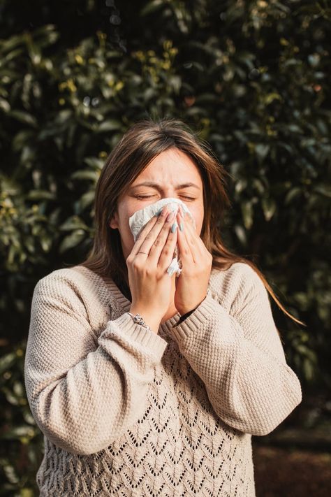 Types Of Nose, Hay Fever Symptoms, Broccoli Tots, Allergy Shots, Blocked Nose, Allergy Season, Allergic Rhinitis, Hay Fever, Simple Nutrition