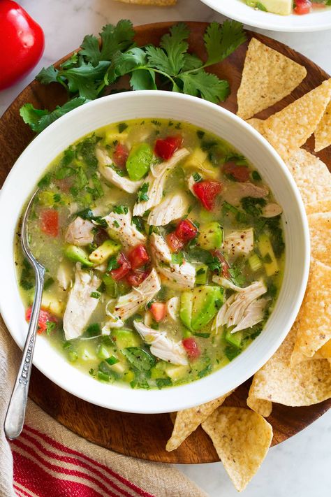 Chicken And Avocado Soup, Soup With Avocado, Avocado Chicken Soup, Chicken Avocado Tortilla Soup, Chicken Avocado Recipes, Guacamole Soup, Chicken Avocado Soup Recipe, Chicken And Avocado Recipes, Chicken Avocado Lime Soup