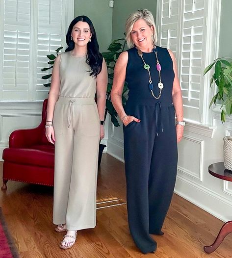 Fashion Blogger, Tania Stephens and her DIL, Kayla are wearing SPANX Air Essentials Jumpsuits 10 Tania Stephens, 50 Is Not Old, Amazon Influencer, Linen Romper, Style Challenge, Looks Chic, Dress Silhouette, Clothing Essentials, Petite Outfits