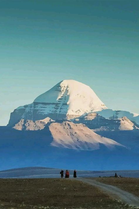 Tibet Mountains, Nepal Wallpaper, Himalayan People, Mount Kailash, Majestic Nature, Temple Photography, Lord Shiva Hd Wallpaper, Photos Of Lord Shiva, Mountain Photography