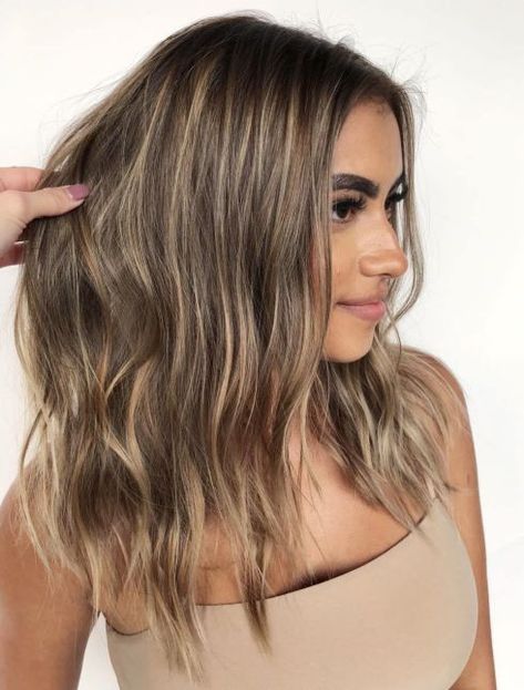 Mousy Brown Hair, Highlights Brown Hair Balayage, Brown Hair With Lowlights, Brown Hair With Highlights And Lowlights, Blonde Foils, Hair Foils, Medium Brown Hair, Brunette Hair With Highlights, Brown Hair With Blonde Highlights