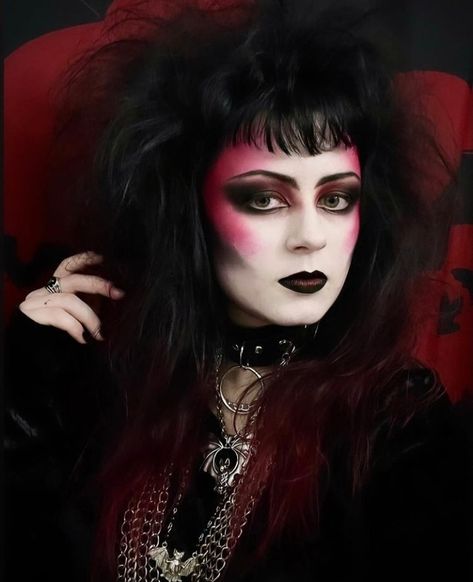 Goth Vampire Makeup, 80s Eye Makeup, Goth Rainbow, Red Photoshoot, Goth Makeup Looks, Drag Inspiration, Trad Goth Makeup, Goth Eye Makeup