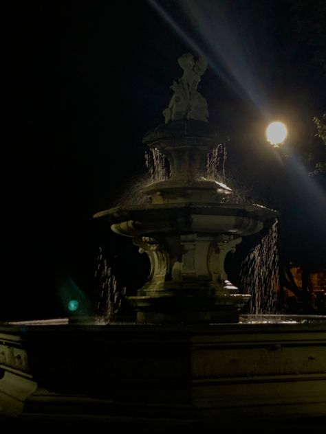 Beautiful water fountain, night time, dark academia aesthetic house Fountain Night Aesthetic, Dark Academia Night Aesthetic, Water Fountain Aesthetic Night, Fountain Aesthetic Dark, Fountain Aesthetic Night, Academia Aesthetic House, Night Rich Aesthetic, Dark Acedamia House, Dark Academia Aesthetic House