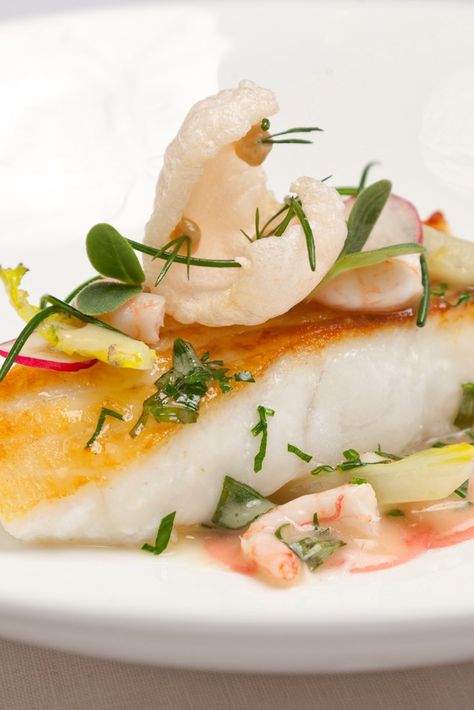 Check out how to perfectly pan-fry this regal fish in a handy step-by-step guide Turbot Recipe, Turbot Fish, French Breakfast Radish, Great British Chefs, French Breakfast, Prawn Recipes, Sea Vegetables, Lemon Vinaigrette, Great British