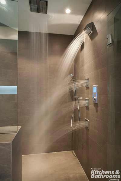 Curbless Showers: 7 Reasons To Shower Without Curbs on the Main Line - Cottage Industries Inc. Drømme Bad, Bilik Air, Amazing Showers, Dream Shower, Bad Inspiration, Bathroom Decorating, Bathroom Spa, Dream Bathrooms, Shower Remodel