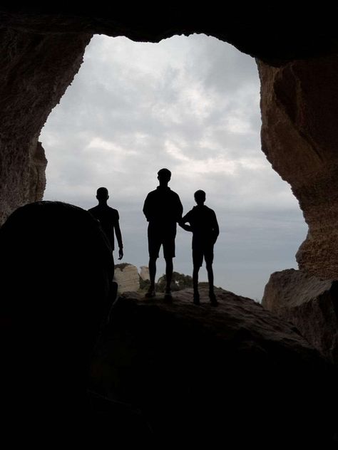 Beach Cave Aesthetic, Cave Exploring Aesthetic, Ocean Cave Aesthetic, Spelunking Aesthetic, Caving Aesthetic, Stranded Aesthetic, Cave Photoshoot, Nanowrimo 2023, Cave Quest