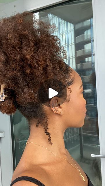 Tiffany Tori Channer on Instagram: "Finally got the claw clip hairstyle down! Since my hair is so thick was no way I could use pins and rubber band 😭 Figured out to use bigger pieces in the front tie it back with a hair tie. #type4hair #clawclip #clawcliphairstyle #thickhair" Claw Clip Hairstyle, Clip Hairstyle, Everyday Hair, Type 4 Hair, Clip Hairstyles, The Claw, 4c Hairstyles, Everyday Hairstyles, Rubber Band