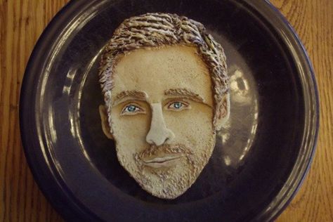 Ryan Gosling Pancake.  I know I'm hungry. Ryan Gosling Meme, Pancake Art, Food Artists, Celebrity Portraits, Ryan Gosling, Hey Girl, Om Nom, Favorite Celebrities, Food Art