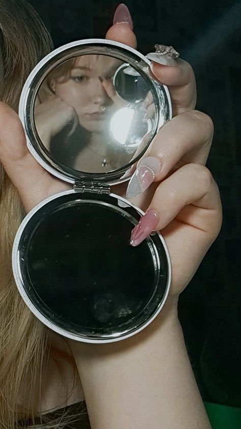 Pocket mirror Aesthetic Pocket Mirror, Aesthetic Hand Mirror, Pocket Mirror Diy, Mini Mirror Selfie, Pocket Mirror Aesthetic, Hand Mirror Aesthetic, Compact Mirror Aesthetic, Makeup Mirror Aesthetic, Mirror Self Portrait