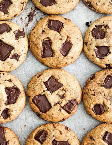 Chocolate Chip Cookies Without Eggs, Cookies Without Eggs, Eggless Chocolate Chip Cookies, Eggless Cookies, Frozen Cookie Dough, No Egg Cookies, Chocolate Chip Cookies Recipe, Soft Chocolate Chip Cookies, Cookie Spread