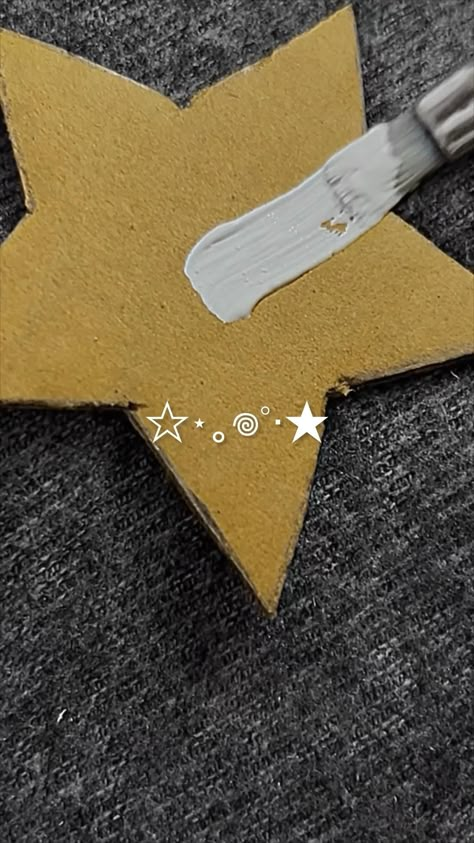 #aesthetic #tutorial #stars #charms #crochet #aestheticicon #diy #explore #explorepage #goth #art #cardboard #emo #alt #diydecor #homedecor #diydecorideas #diyhomedecor #homedecorideasdiy #homedecorideas #homedecorideaslivingroom Aesthetic Tutorial, Crafts To Do When Your Bored, Diy Star, Easy Diy Room Decor, Instruções Origami, Pinterest Diy Crafts, Fun Crafts To Do, Quick Crafts, Goth Art