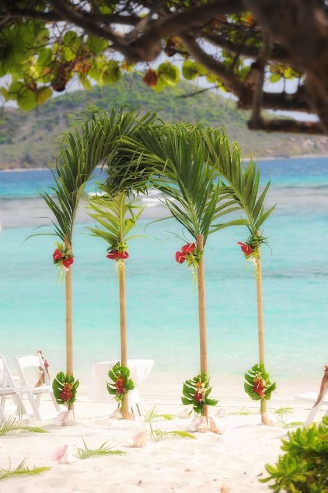 Palm Arch Wedding, Palm Leaf Arch, Tropical Wedding Arch, Palm Arch, Bamboo Wedding Arch, Tropical Arch, Beach Wedding Setup, Tropical Wedding Theme, Diy Wedding Arch