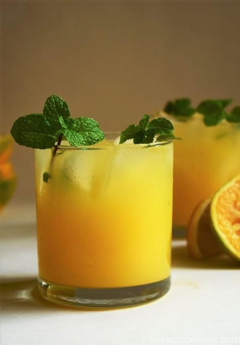 Mosambi Mojito (Sweet Lime Juice) Mosambi Juice Recipe, Sweet Lime Juice, Mosambi Juice, Lime Juice Recipes, Low Sugar Drinks, Sweet Lime, Mint Lemonade, Elixir Of Life, Food Education