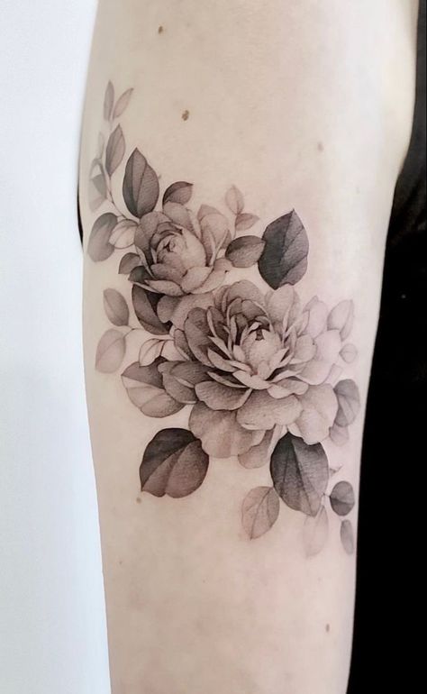 Realistic Peony Tattoo Black And White, Realistic Botanical Tattoo, Back Shoulder Floral Tattoo, Peony Tattoo Realism, Realism Flower Tattoo Sleeve, Realistic Flower Tattoo Black And White, Flower Realistic Tattoo, Realistic Peony Tattoo, Realistic Floral Tattoo