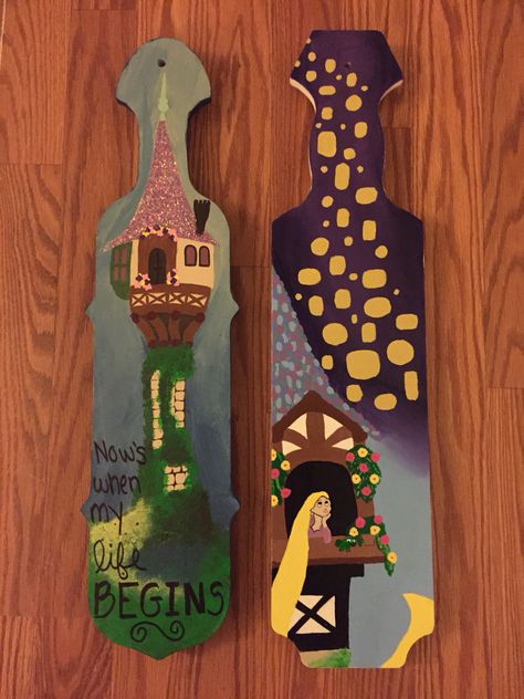 Rapunzel Themed Paddle Exchange! #PhiSig #BigLittle 21st Birthday Paddle, Big Little Paddles, Paddle Ideas, Greek Gifts, Alpha Gam, Big Lil, Phi Sigma Sigma, Sorority Paddles, Big Board