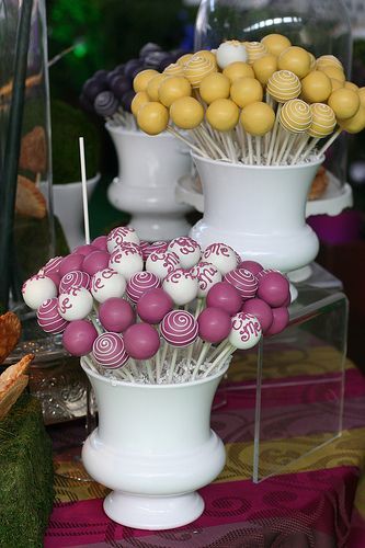 Alice In Wonderland Cake Pops, Cake Pop Holder, Alice In Wonderland Cake, Cake Pop Displays, Wonderland Cake, Buckwheat Cake, Alice In Wonderland Cakes, Wedding Cake Pops, Cake Pop Stands