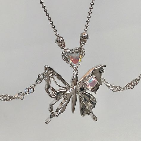 Vintage Y2K Accessories Aesthetic Butterfly Pendant Necklace for Women Hip Hop Double Chain Heart Necklaces Girls Jewelry Sparkly Butterfly, Aesthetic Butterfly, Accessories Aesthetic, Y2k Butterfly, Delicate Butterfly, Heart Necklaces, Chain Heart, Y2k Accessories, Butterfly Pendant Necklace