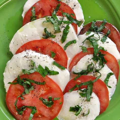 Tomato and Bocconcini Salad | BC Dairy Association Tomato And Bocconcini Salad, Bocconcini Recipes, Tomato Bocconcini Salad, Bocconcini Salad, Tomato Caprese, Summer Eats, Dressing Recipes, Summer Eating, Veggie Side Dishes