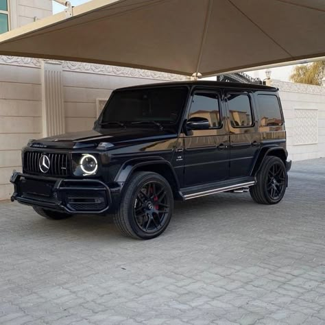 Pink G Wagon, G Class Mercedes, Mercedes Benz G63 Amg, Benz G63 Amg, Mercedes G63 Amg, G Class Amg, Mercedes Jeep, Tmax Yamaha, Mercedes Benz G63