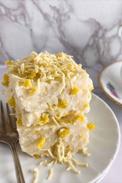 Maja Blanca Recipe Filipino Desserts, Maja Blanca Recipe, Dessert Filipino, Coconut Milk Pudding, Types Of Milk, Filipino Dessert Recipes, Filipino Snacks, Filipino Food Dessert, Food Plates