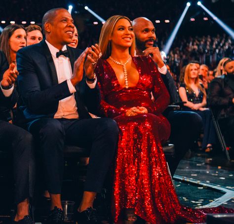 Beyonce And Julius, Julius Beyonce, Grammys 2017, The Grammys, Beyonce And Jay, Talking Quotes, All Music, Cute Celebrities, Grammy Awards