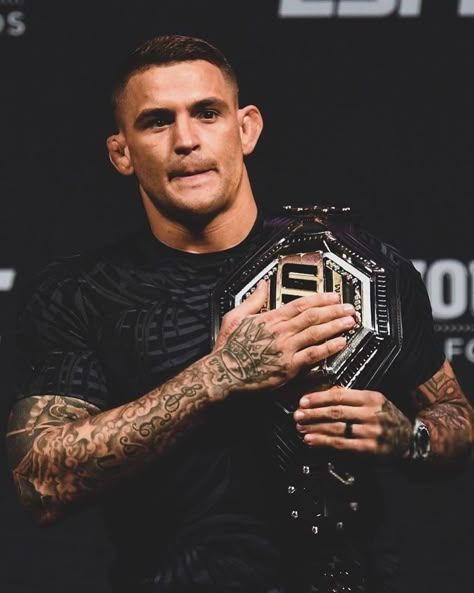 Dustin Poirier shared a photo on Instagram: “Be a living example of your dreams and goals.  #paidinfull #strappygilmore” • See 899 photos and videos on their profile. Ufc Fighters Men, Dustin Poirier, Ufc Poster, Boxing Images, Ufc Boxing, Legendary Pictures, Dreams And Goals, Self Defense Martial Arts, Lafayette Louisiana