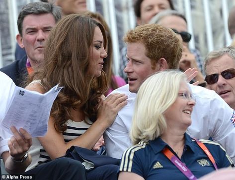 Prince Harry Kate Middleton, Prince Harry And Kate, Kate And Harry, Prince Harry Photos, Kate Middleton Photos, Principe Harry, British Royal Families, Princess Kate Middleton, Prince Phillip