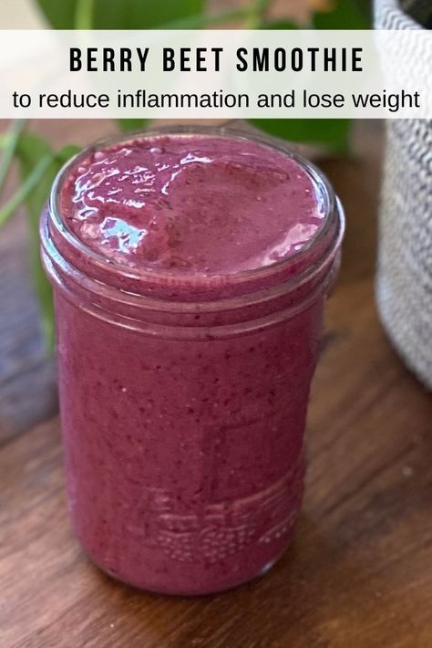 Reduce Inflammation and lose weight with this berry beet smoothie that is high in antioxidants and liver cleansing nutrients. Blackberries and beets make the best healthy smoothie for weight loss as blackberries are high in the antioxidants to reduce inflammation and insulin resistance. #antioxidants #blackberrysmoothie #healthysmoothie Beets Smoothie Recipes, Liver Cleansing, Filling Smoothie, Blackberry Smoothie, Raw Beets, Beet Smoothie, Good Smoothies, Liver Detox, Coconut Yogurt