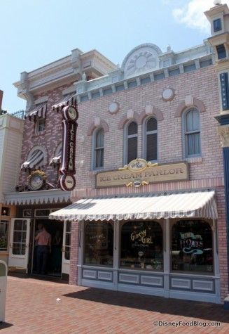 1950 Ice Cream Parlor, Old Ice Cream Parlor, 60s Ice Cream Parlor, Ice Cream Store Exterior, Victorian Ice Cream Parlor, Vintage Ice Cream Parlor Aesthetic, Old Ice Cream Shop, Ice Cream Parlor Bloxburg, Ice Cream Parlor Exterior