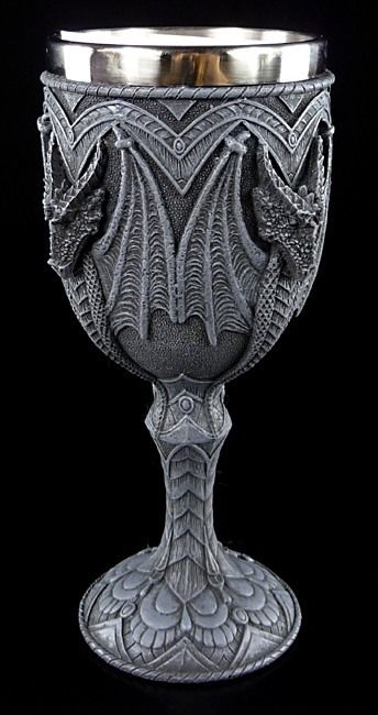 - Height: 17,5 cm - Diam.: 6,5 cm - Material: Cold Cast Resin / Stainless Steel Dragon Goblet, Dragon Medieval, Dragon Flying, Dark Dragon, Dungeons And Dragons Gifts, Gothic Dragon, Medieval Dragon, Medieval Party, Medieval Gothic