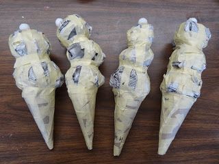 My three sweet DragonWing Arts students, two 4th graders and a 3rd grader, have just completed their totally awesome papier-mache ice cream cones!  I fell in love with this project when I did it with Wayne Thiebaud Ice Cream Art Lesson, Paper Mache Elementary Art Projects, Art Class Sculpture Ideas, 3rd Grade Sculpture Art Lesson, Ice Cream Sculpture Art, Elementary Paper Mache Projects, Soft Sculpture Art Projects, Art Club Elementary, Middle School Paper Mache Projects