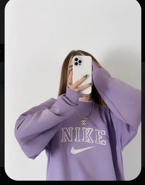 Cute And Casual Outfits, Graphic Sweatshirt Outfit, Hoddies Outfits, Nike Clothes, Fun Outfits, Cute Nike Outfits, Looks Country, London Outfit, Iconic Dresses