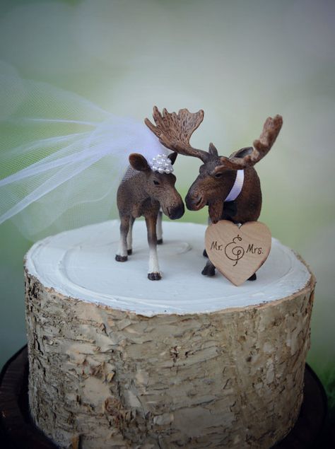 Hunting Cake Topper, Wolf Wedding, Moose Cake, Wolf Cake, Woodland Cake Topper, Laurel Ms, Hunting Cake, Hunting Wedding, Hunter Wedding