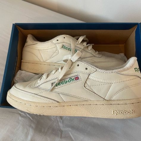 Women Reebox Club C Rebook Shoes Women, Rebock Shoe, Rebook Shoes, Reebok Shoes Women, Club C 85 Vintage, Club C 85, Vintage Sneakers, Reebok Sneakers, Vintage Reebok