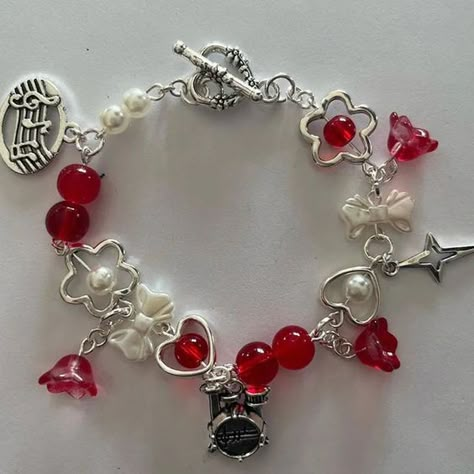 #bracelets #bead #beadedbracelets #DIY #handmade #jewelry #gemstones Lily Bracelet, قلادات متدلية, Red Beaded Bracelet, Red Bracelet, Bracelets Design, Pretty Princess, Beads Bracelet Design, Jewelry Accessories Ideas, Red Bracelets