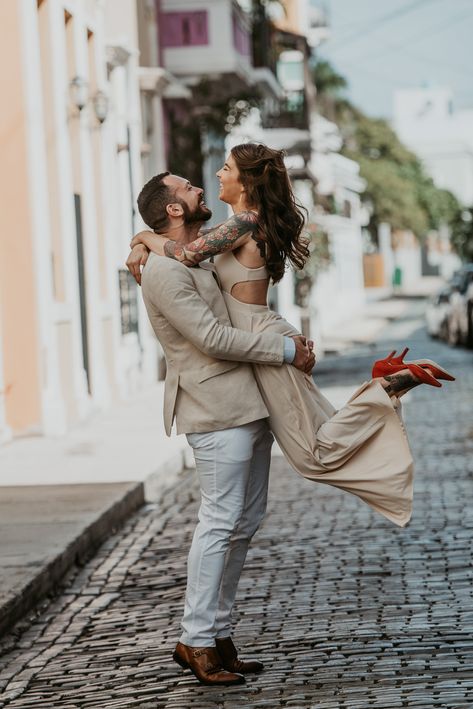 From Old San Juan to Piñones: A Cute Beach Elopement in Puerto Rico Old San Juan Engagement Photos, San Juan Beach, Wedding In Puerto Rico, Couple Sessions, Photoshoot Pose, Old San Juan, Beach Elopement, Elope Wedding, Photoshoot Poses