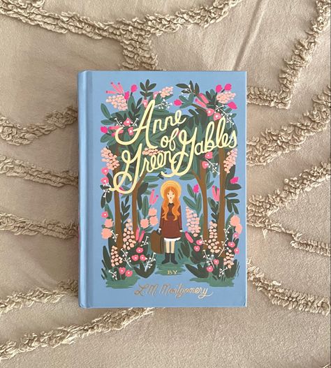 3700 libristo Anne Of Green Gables Aesthetic Book, Anne Of Green Gables Book Cover, Anne Of Green Gables Books, Best Books For Teen Girls, Introduction Of Myself, Puffin In Bloom, At Reference, Stone For Garden, Anne Of Green Gables Book