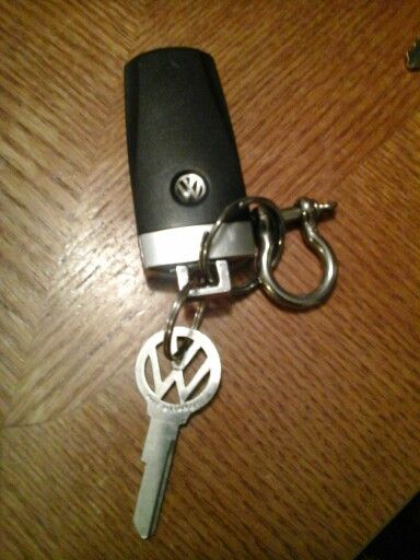 My new 1962 uncut Volkswagen key Volkswagen Beetle Keys, Random Pictures, Vw Beetles, Volkswagen Beetle, Dream Car, Sweet Sixteen, Dream Cars, Volkswagen, Vision Board