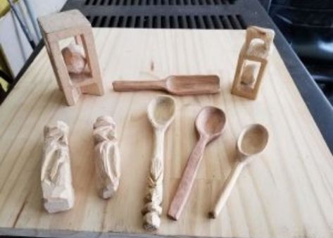 Simple Whittling, Easy Wood Carving, Wood Carving Ideas, Wood Carving Projects, Dremel Ideas, Power Carving, Ideas To Sell, Cricket Crafts, Dremel Crafts