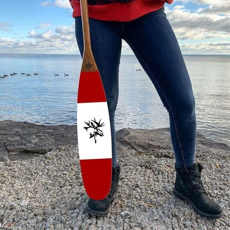 Canoe Paddle Art, Painted Oars, Paddle Decor, Painted Paddles, Canoe Paddles, Wood Canoe, Wood Paddle, Canoe Camping, Canadian Wildlife