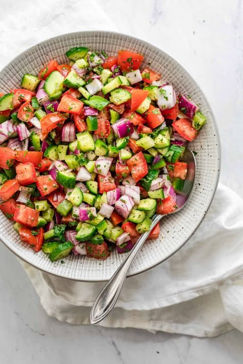 Tomato Cucumber Avocado Salad, Turkish Salad, Shirazi Salad, Cucumber Avocado Salad, Salad Inspiration, Food Salad, Cucumber Avocado, Persian Cuisine, Tomato Cucumber