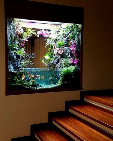 20 Indoor Water Features for Home Decor Aquarium Mural, Resin Aquarium, Wall Aquarium, Amazing Aquariums, Cool Fish Tanks, Fish Tank Design, Fish Tank Ideas, Betta Fish Tank, Aquarium Terrarium