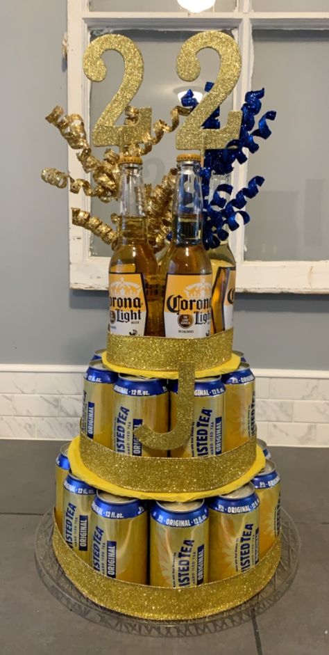 Twisted Tea Birthday, Twisted Tea Cake, 21st Birthday Cake Alcohol, Diy Beer Cake, Booze Gift, Beer Cakes, Country Birthday Party, Boyfriend 21st Birthday, Decorated Liquor Bottles