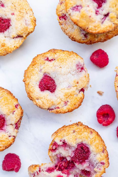 Greek Yogurt Raspberry Muffins - Averie Cooks Raspberry Greek Yogurt Muffins, High Protein Snacks For Kids, Raspberry Yogurt Muffins, Banana Yogurt Muffins, Protein Snacks For Kids, Postpartum Food, Healthy Bakes, Fluffy Muffins, Greek Yogurt Muffins