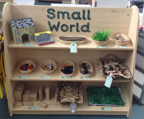 Small World Area, Hygge Classroom, Teaching Displays, Reggio Emilia Classroom, Craft Activities For Toddlers, Hearts Paper Crafts, Reception Class, Nursery Planning, Reggio Inspired Classrooms