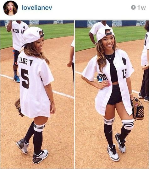 Liane V, Look Hip Hop, Baseball Costumes, Baseball Jersey Outfit, Bff Halloween Costumes, Holloween Costume, Costumes For Teens, Sporting Event, Halloween Costumes Friends